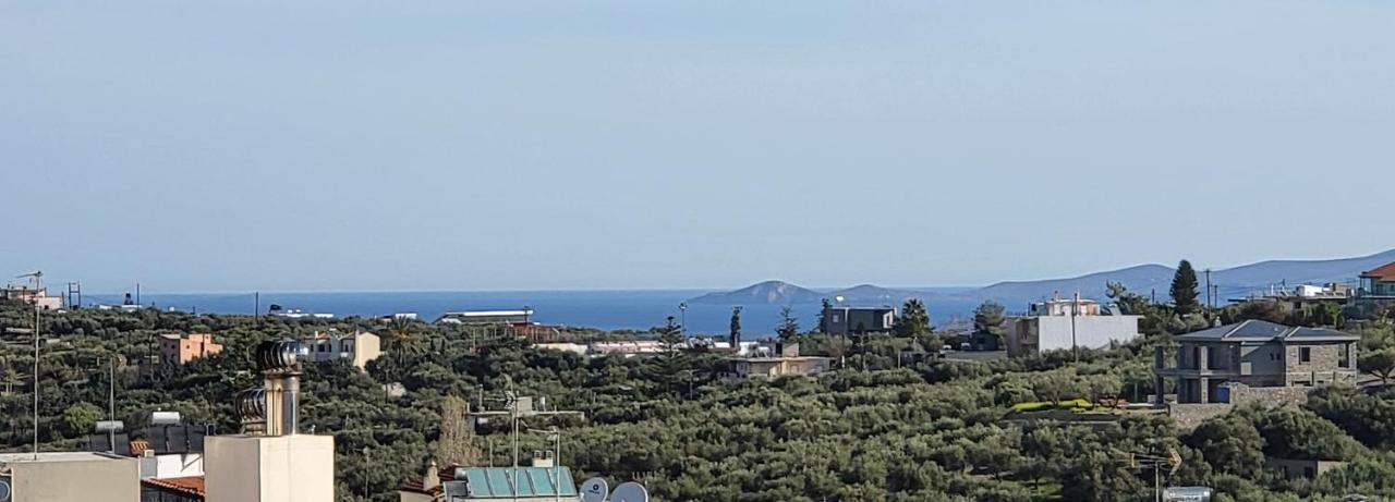 Melina Knossos Iraklio Crete * Ano Fortetsa